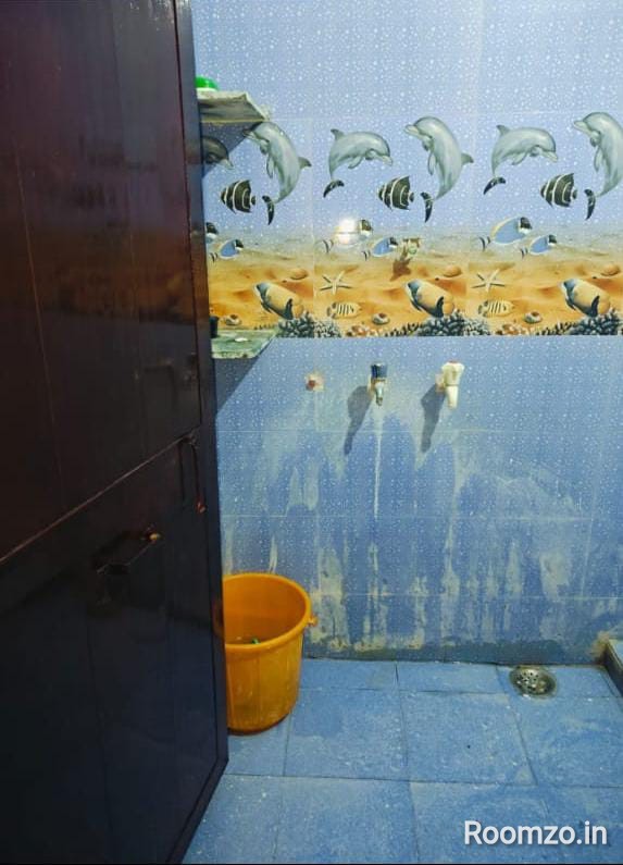 Flat in Kidganj, Prayagraj  — photo 2 | Roomzo