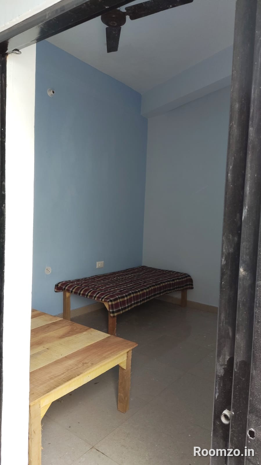 Room near Minto road — verified broker-free listing | Roomzo