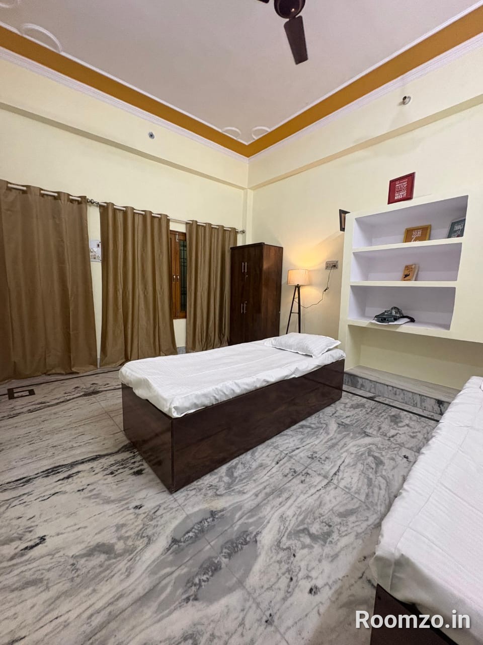 AC & Non AC Rooms in Ojha girls pg — photo 2 | Roomzo