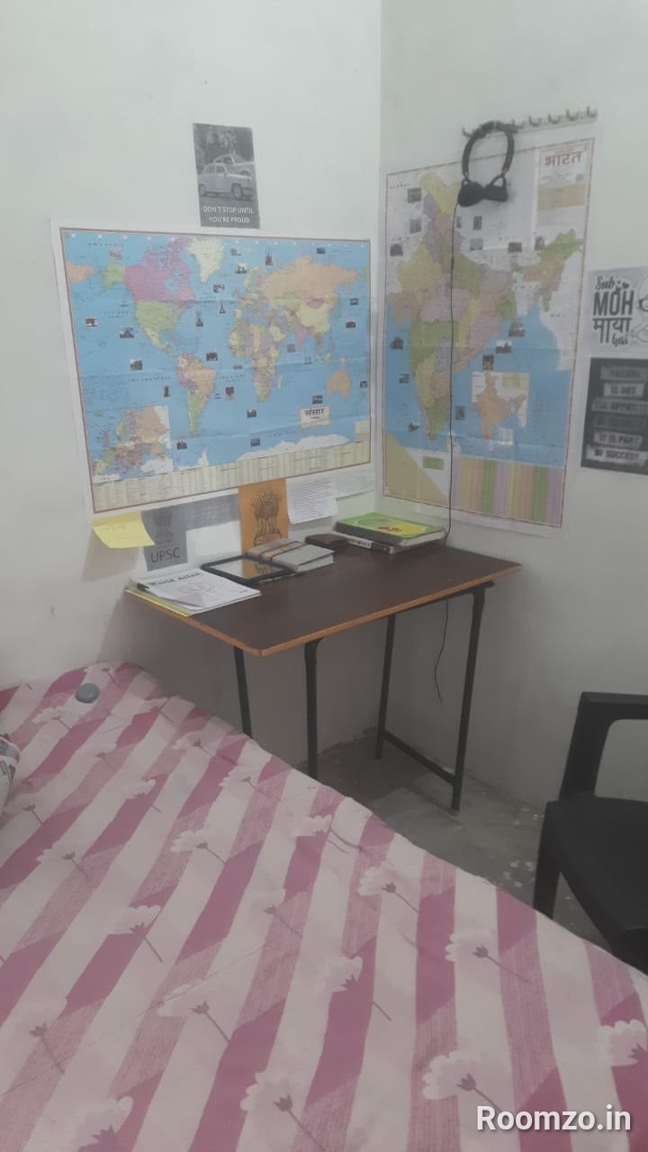 Room near Rajju Bhaiya University, Sadwakal — verified broker-free listing | Roomzo