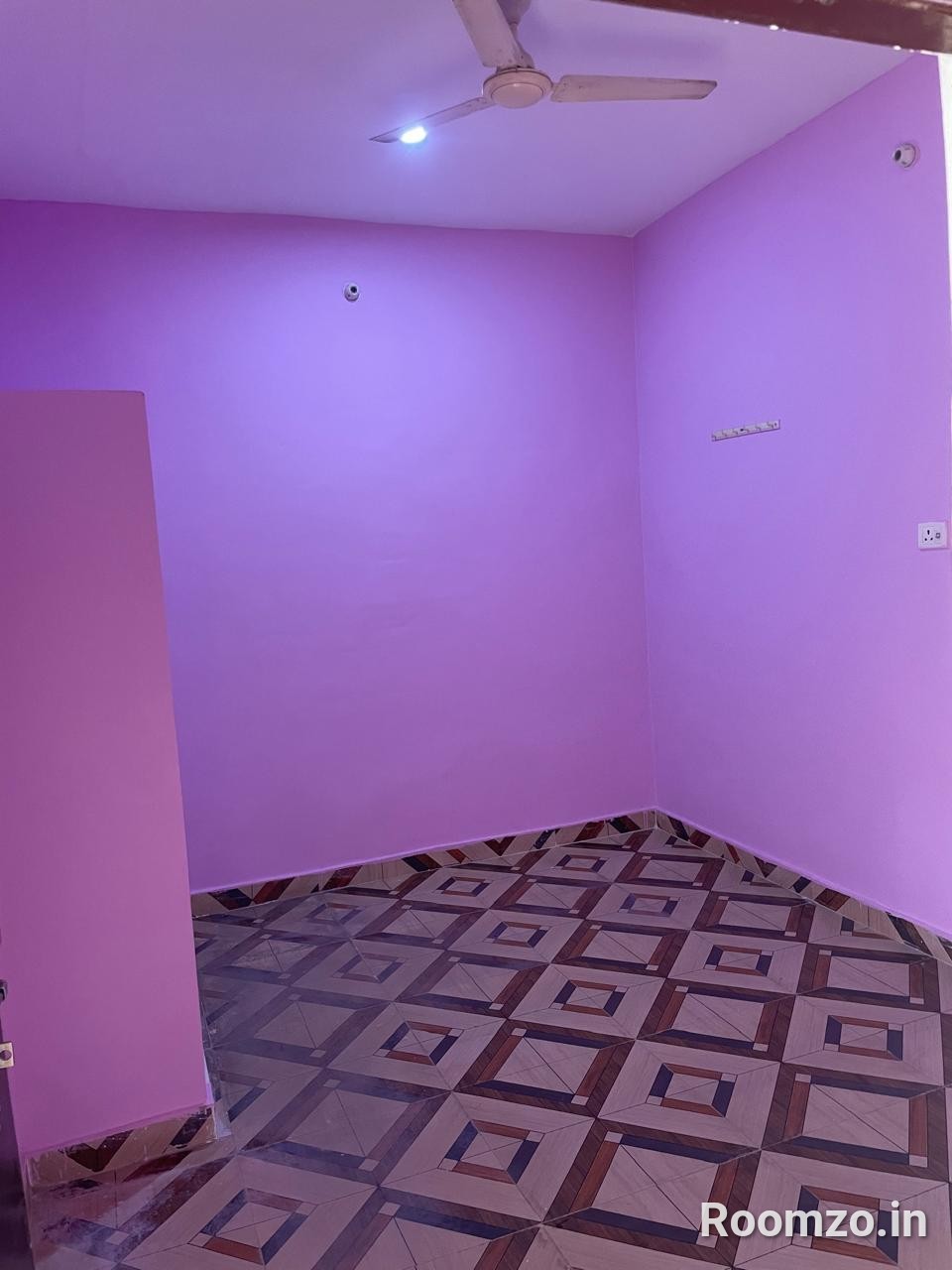 2Bhk Flat in Narottampur, Varanasi  — verified broker-free listing | Roomzo