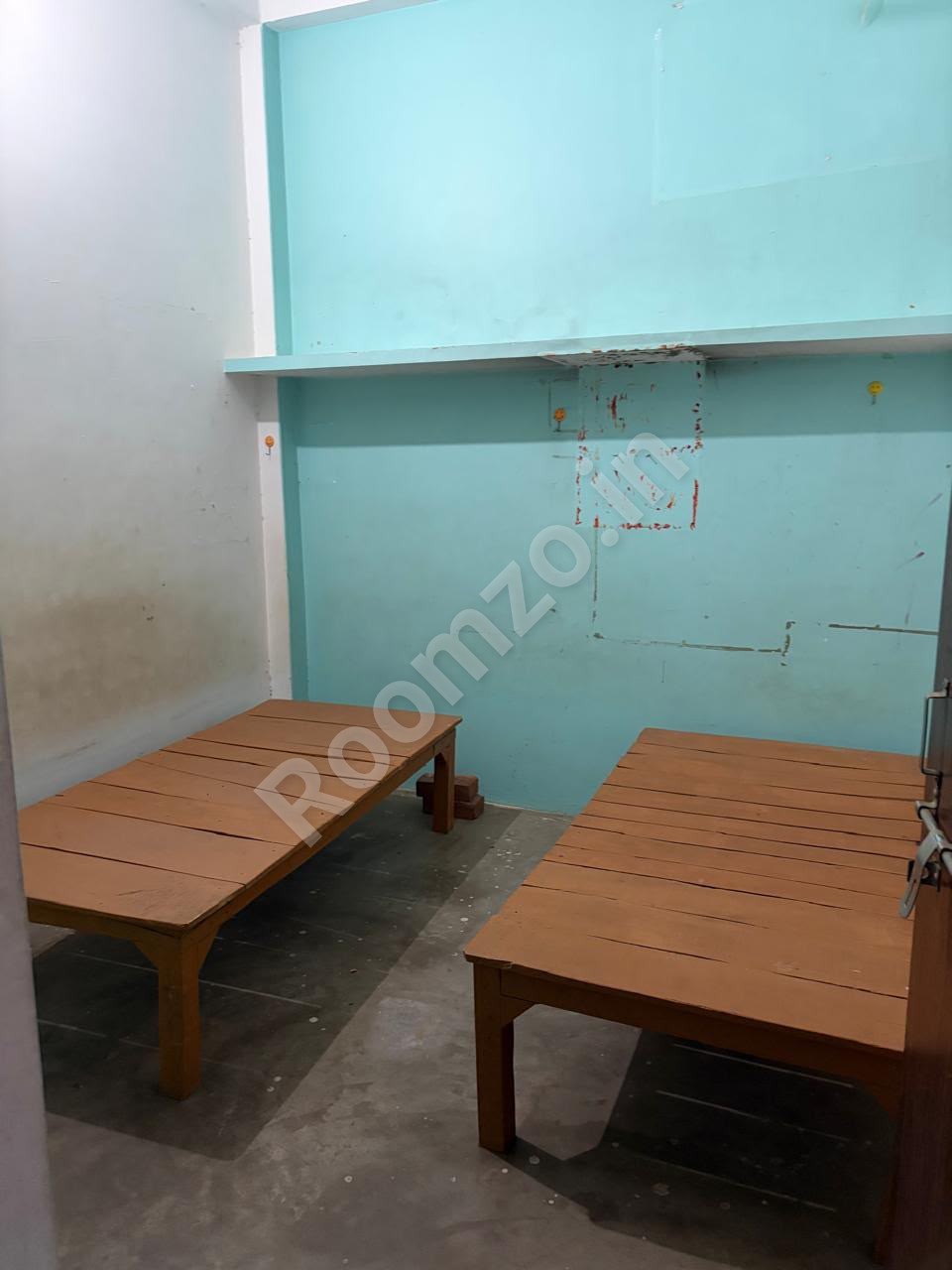 2 sharing girls room in Allahpur | WiFi + Inverter — photo 2 | Roomzo