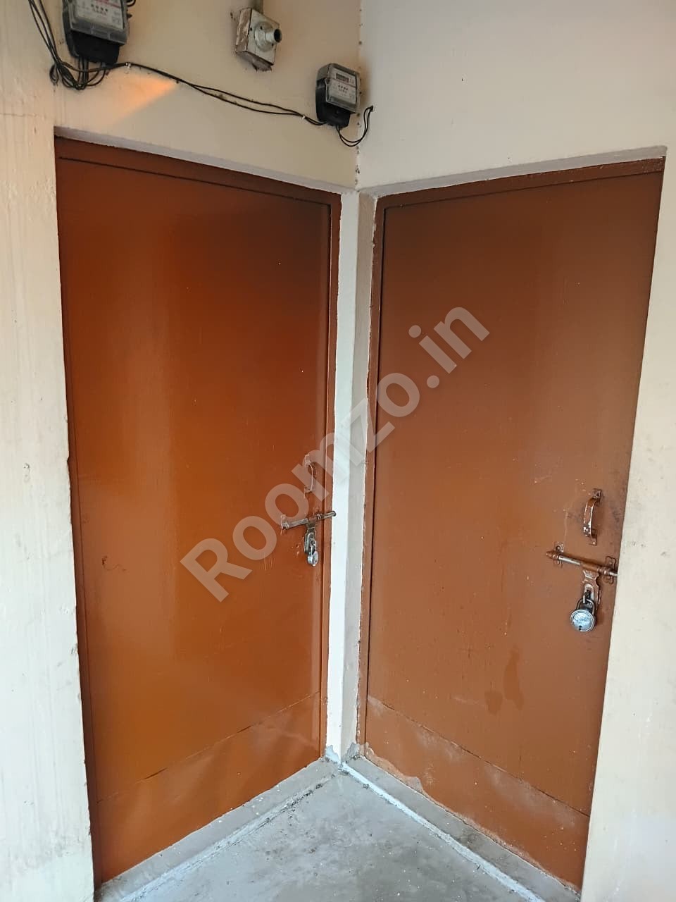 Single Occupancy Room for student in Naya Katra — verified broker-free listing | Roomzo