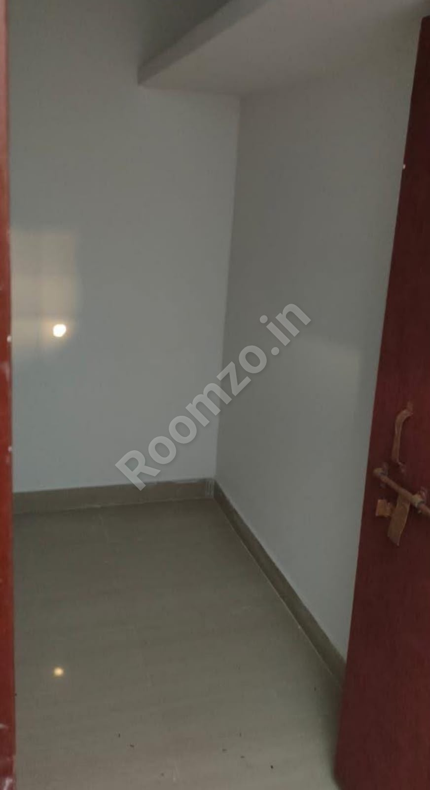 Room with Attached Kitchen and Bathroom near Arya Kanya Inter College  — photo 2 | Roomzo