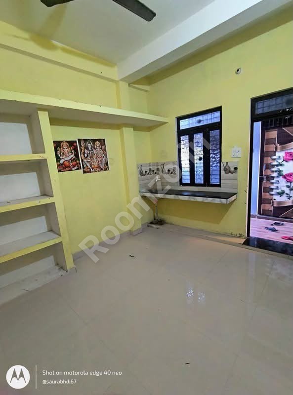 Room in Rajapur, Prayagraj