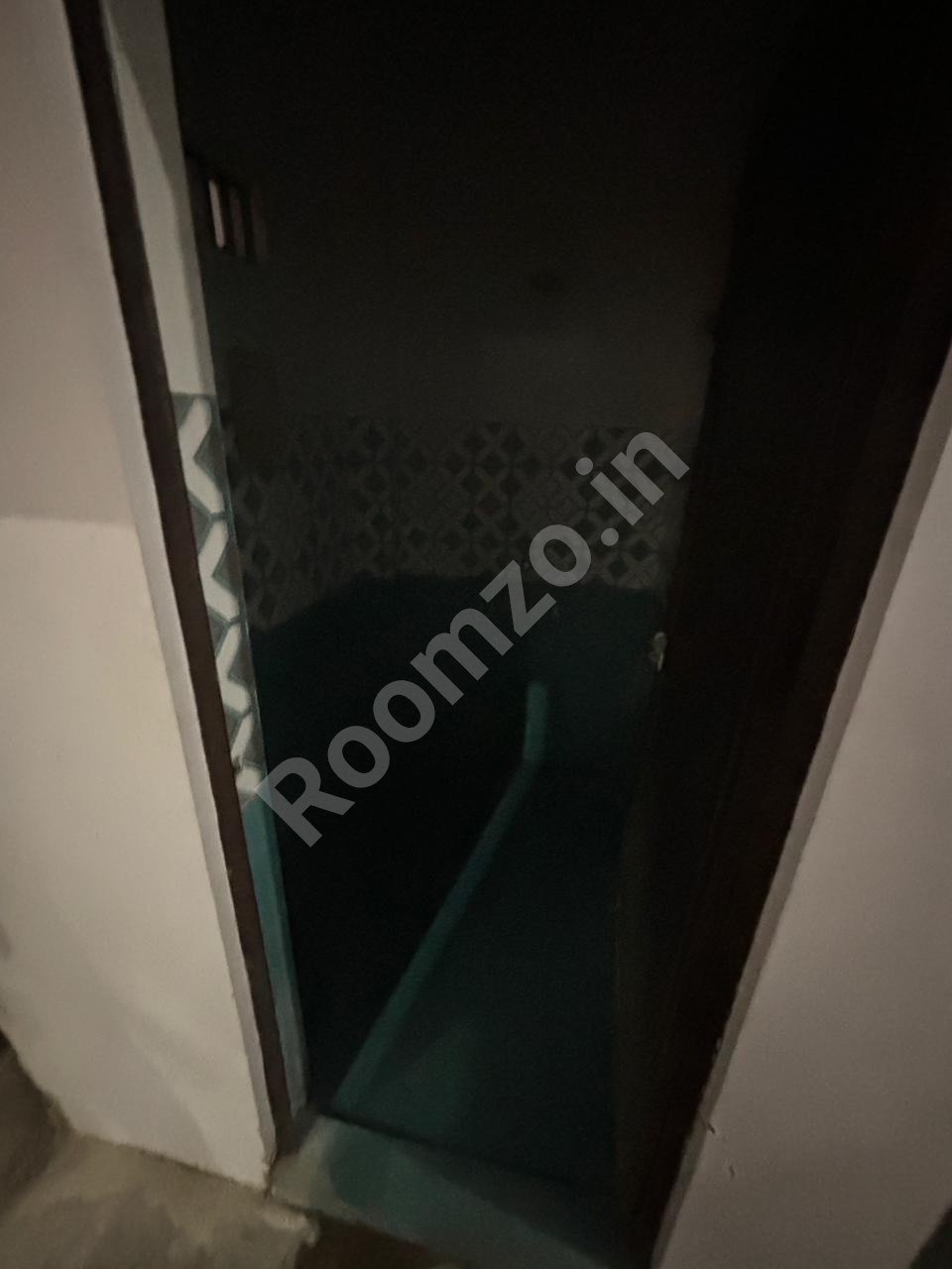 Room near Labour Chauraha, Allahpur  — photo 2 | Roomzo