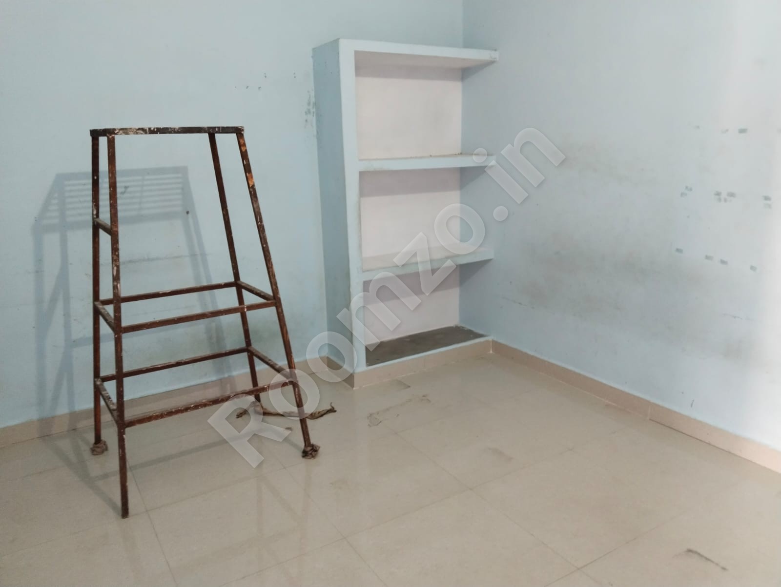 2 BHK room in Allahpur  — photo 2 | Roomzo
