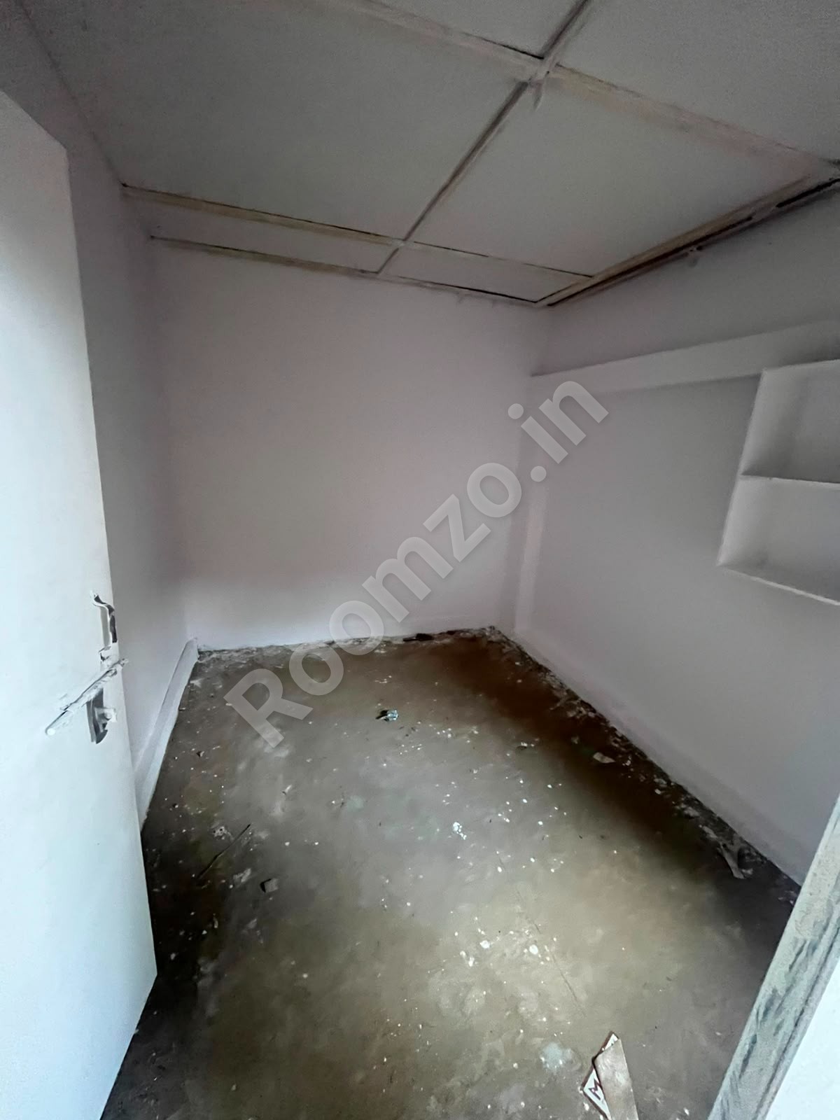 Room for girls near Allahabad University  — verified broker-free listing | Roomzo
