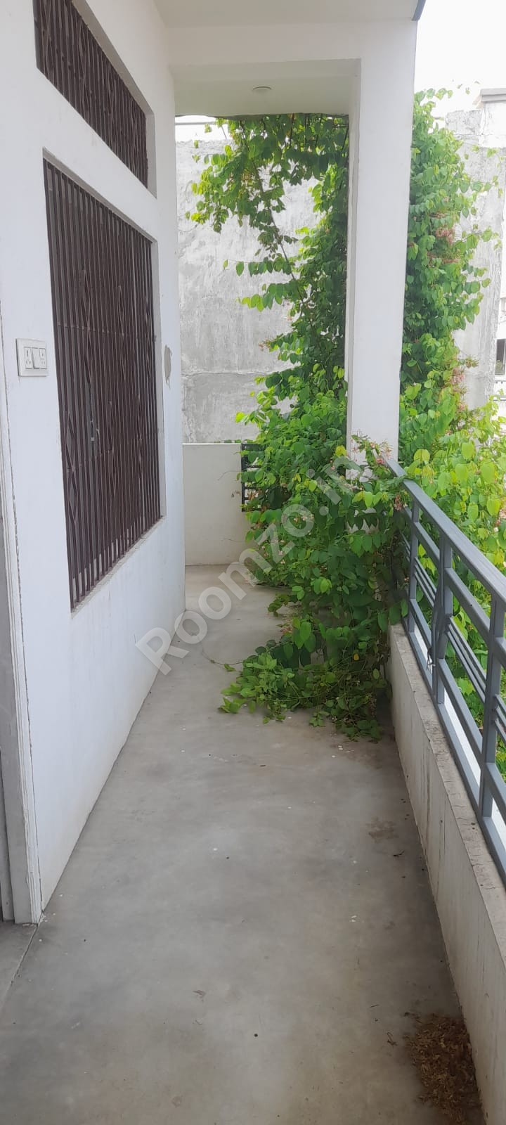 3 Rooms with Kitchen, Balcony and Washroom in Varanasi  — verified broker-free listing | Roomzo — photo 3
