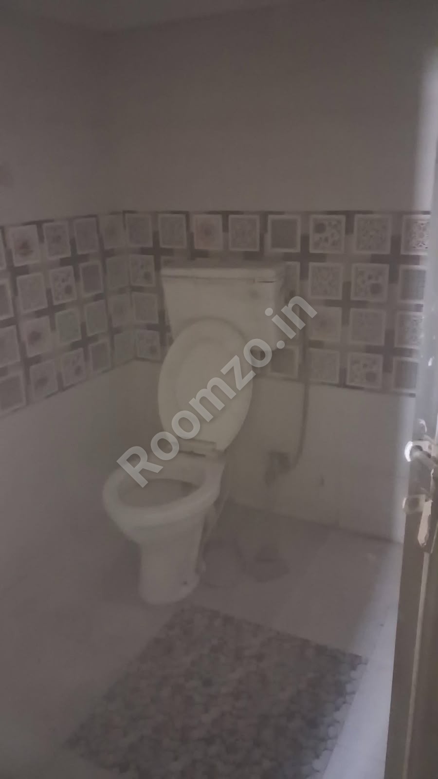 Room in Shivpur, Varanasi  — verified broker-free listing | Roomzo — photo 3