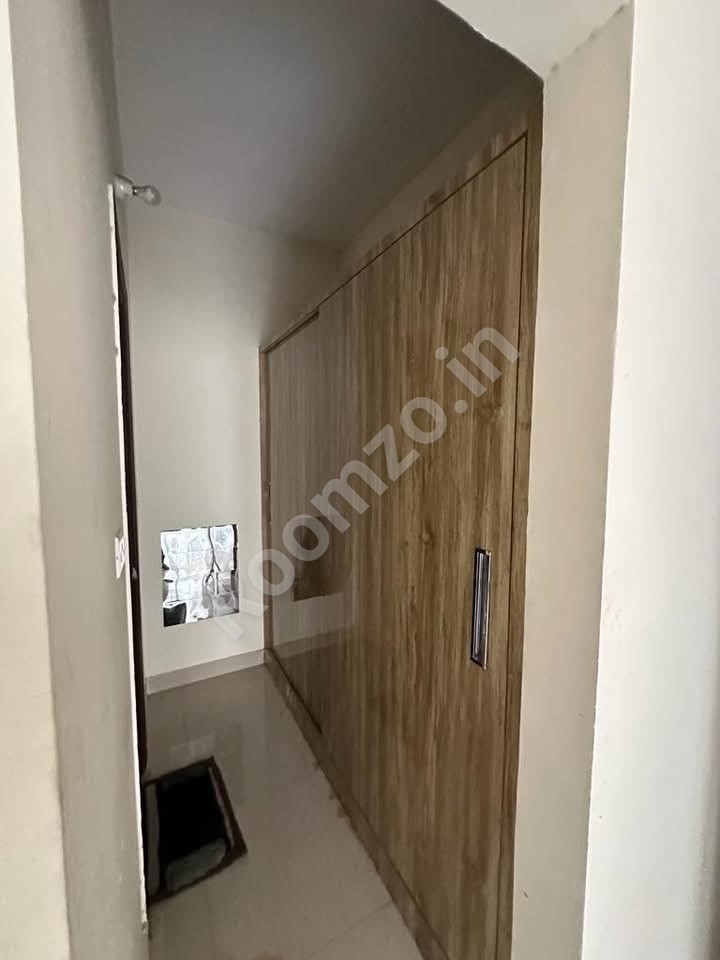 3 BHK Semi Furnished Flat in Lucknow  — verified broker-free listing | Roomzo — photo 4