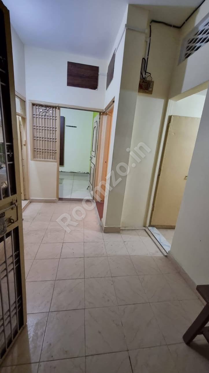 Fully Furnished 2 BHK Flat in Laxmi Kundli, Varanasi — verified broker-free listing | Roomzo — photo 3