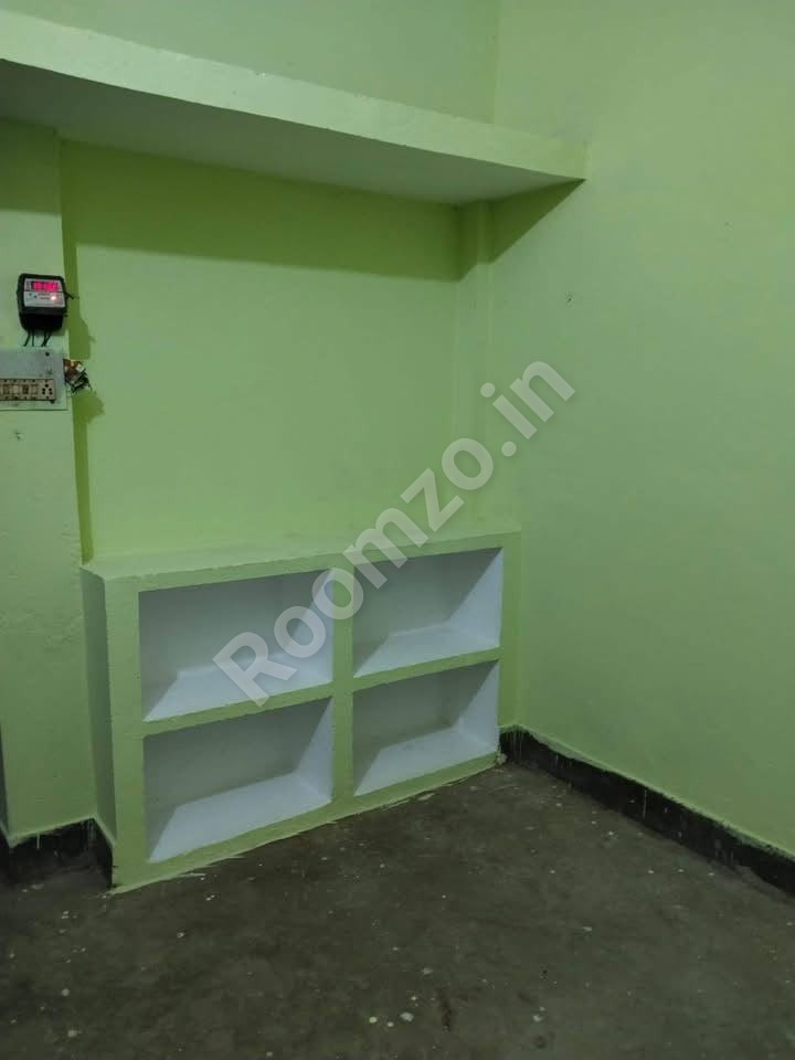 Single and Double Room in Allahpur  for rent on Roomzo — photo 2
