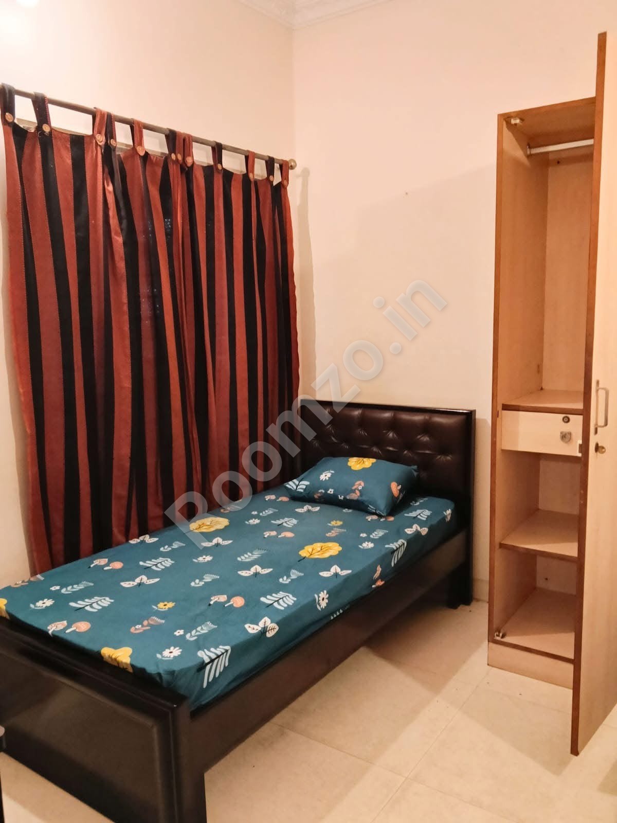 Twin Sharing Premium PG in Indira Nagar  — verified broker-free listing | Roomzo — photo 3