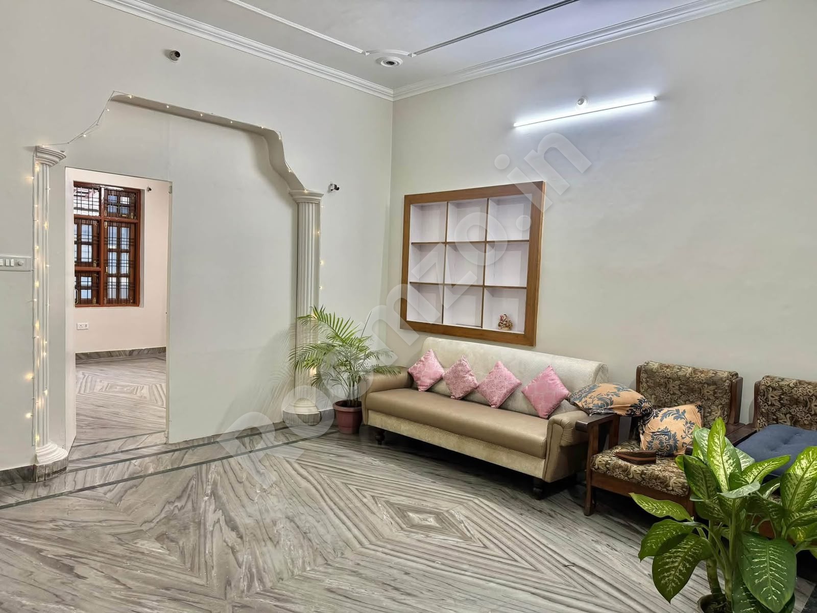 Fully Furnished girls PG near SBI Patrakarpuram  — verified broker-free listing | Roomzo — photo 3