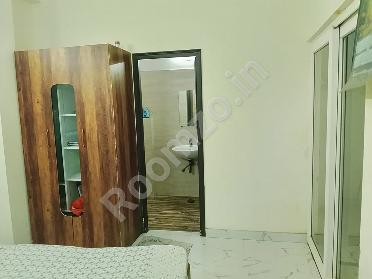 Fully Furnished 1BHK near HCL , Lucknow  — verified broker-free listing | Roomzo — photo 2
