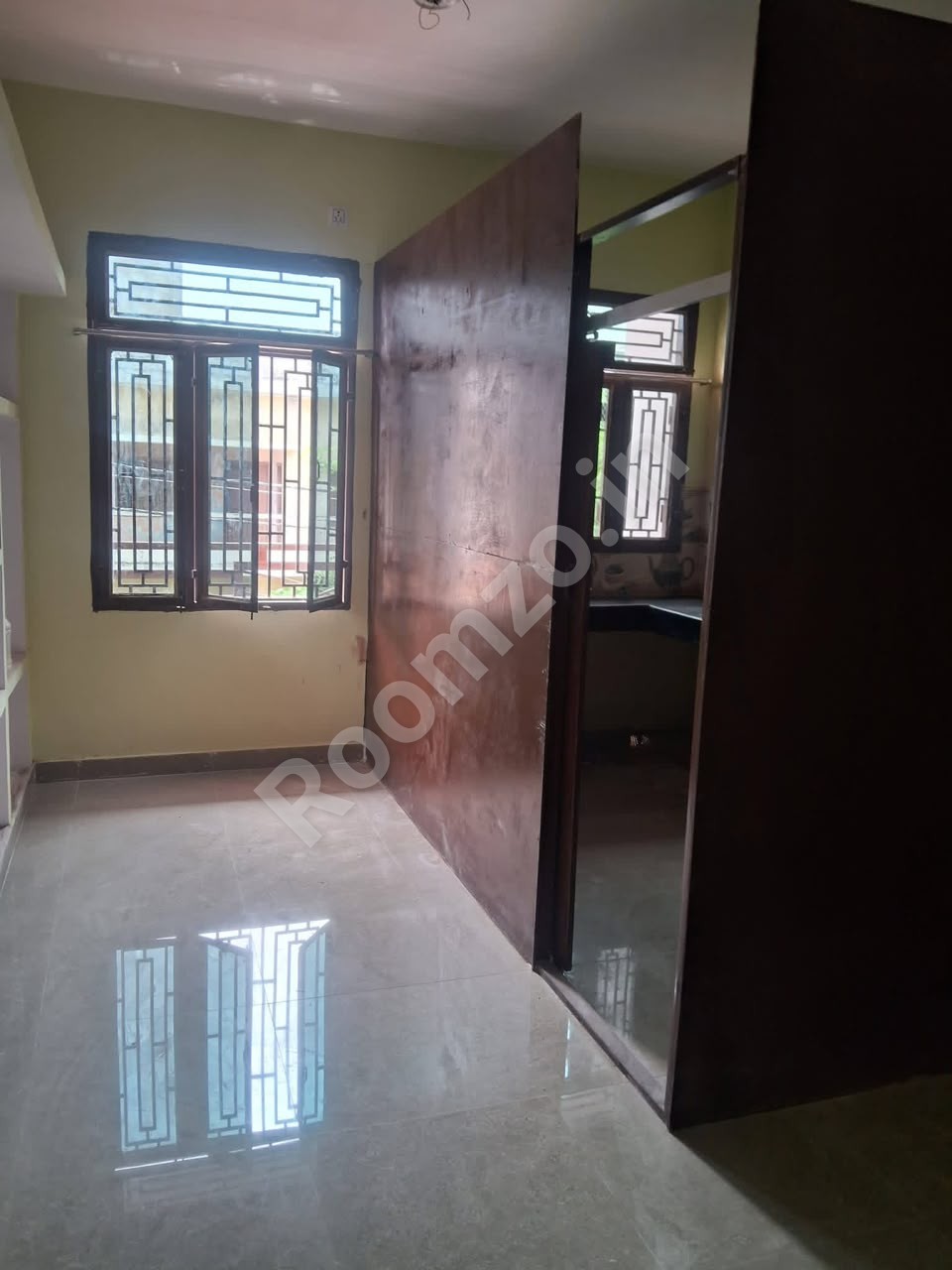 2 BHK Cozy Flat in 500/305 , Baghambari, Allahpur  — verified broker-free listing | Roomzo — photo 3