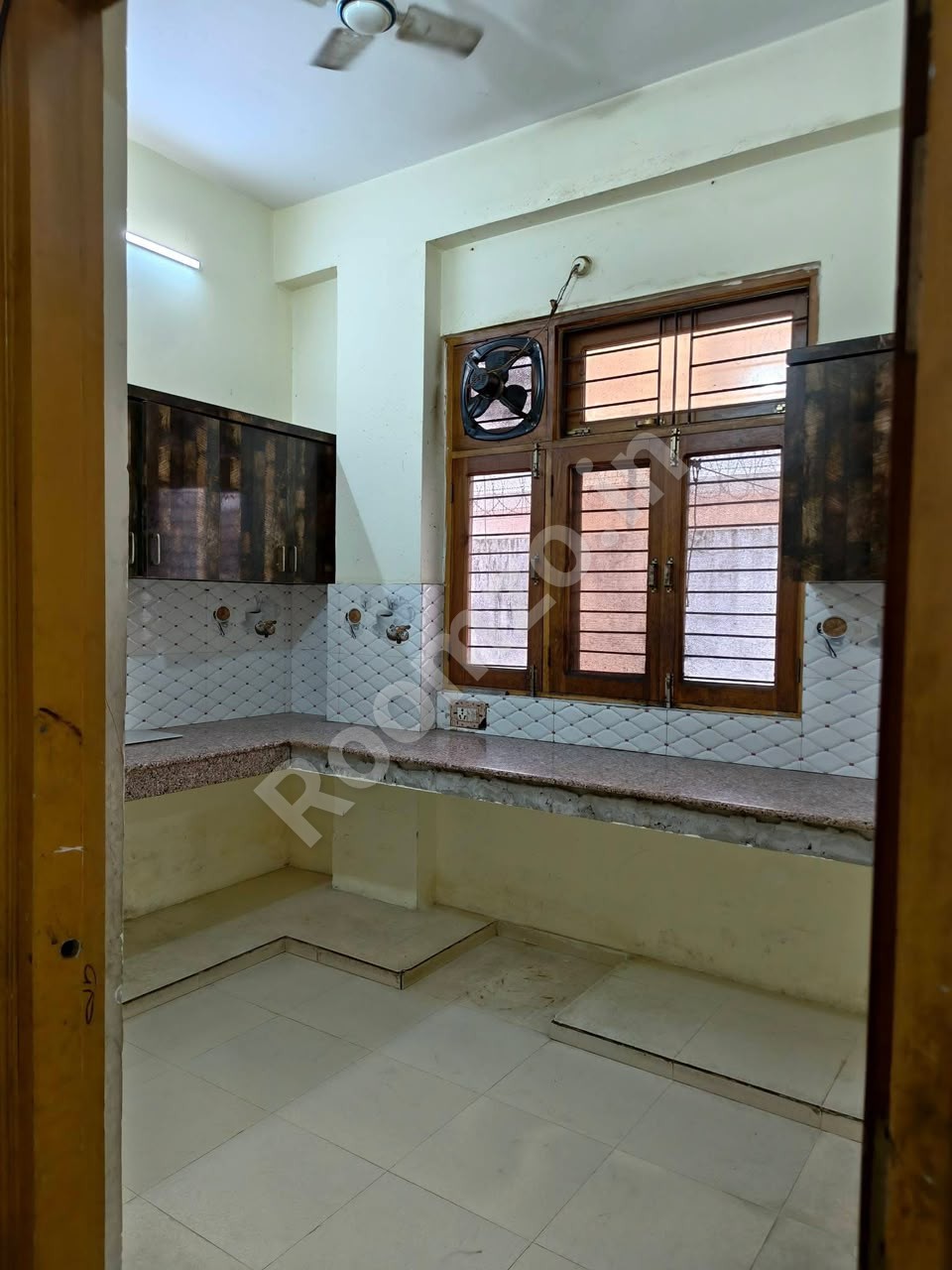 Spacious House in Aliganj, Lucknow  for rent on Roomzo — photo 6