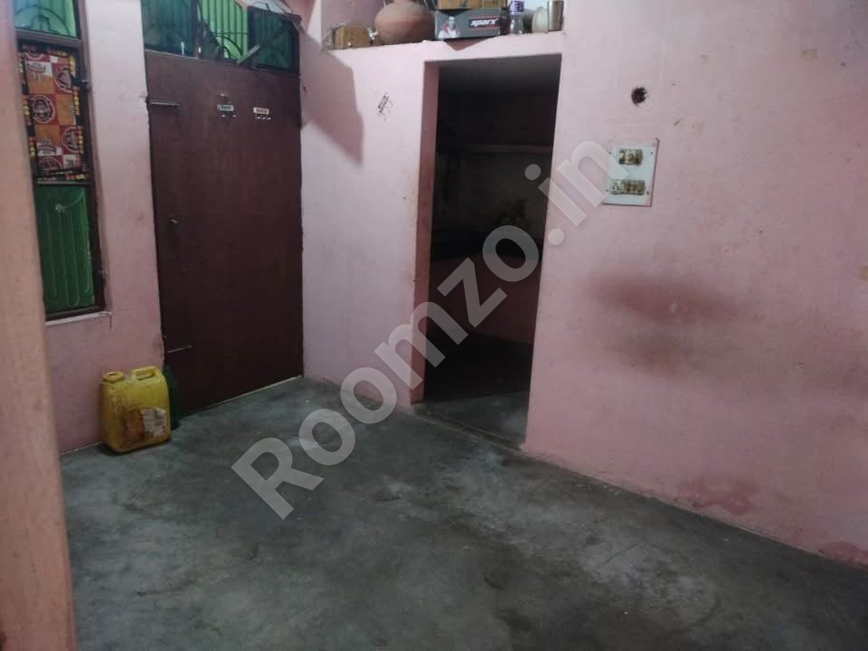 Room for Boys in Muthiganj, Prayagraj  for rent on Roomzo — photo 3